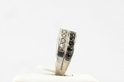 Bague en Argent avec petites pierres de Zirconium et petites pierres noires Ma boutique