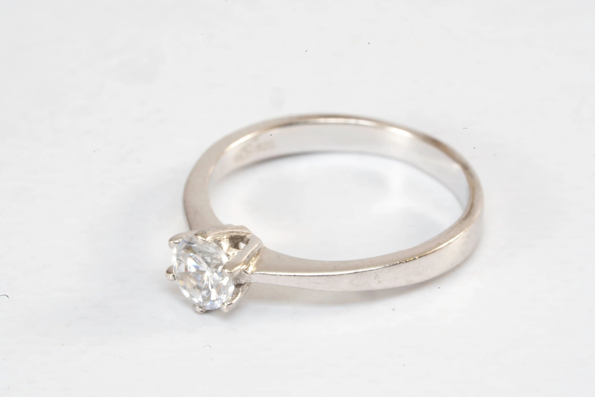 Bague en Argent sertie d'un solitaire Zirconium Ma boutique