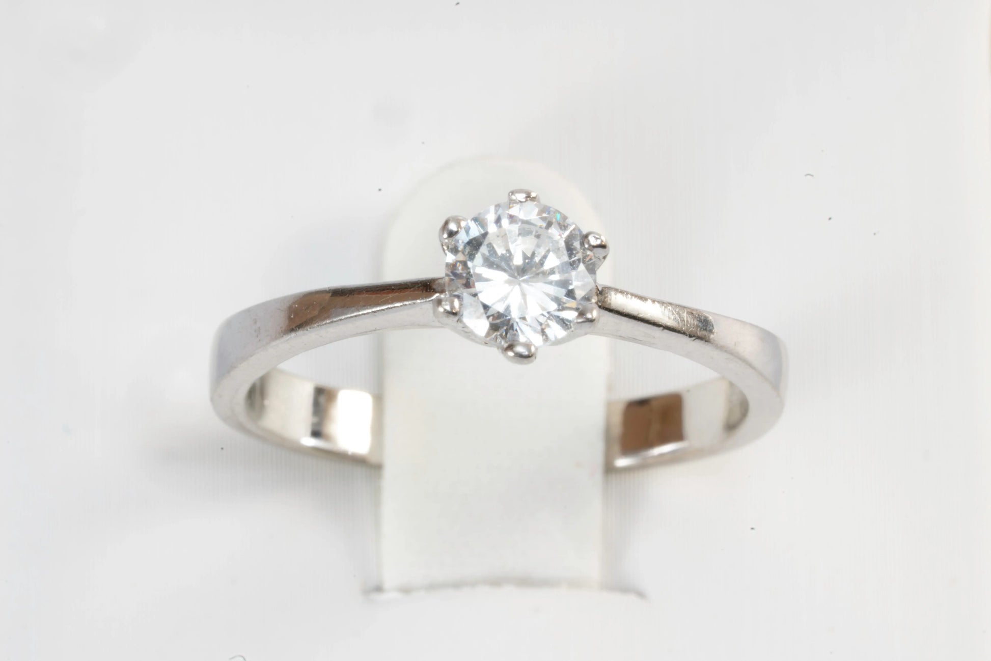 Bague en Argent sertie d'un solitaire Zirconium Ma boutique