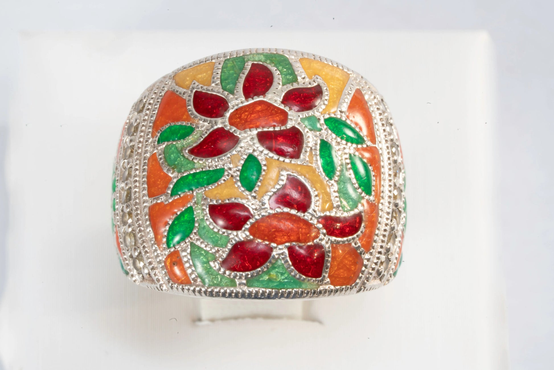Bague en Argent avec motifs fleurs en émail coloré et pierres de Zirconium Max & Lucie