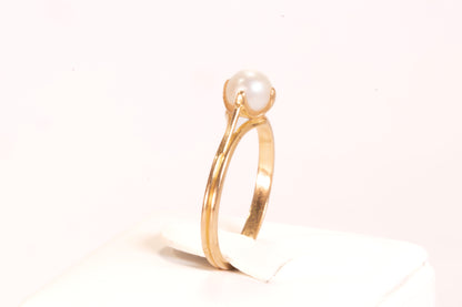 Solitaire Perle de Culture Monture Épaulée Or Jaune 18K