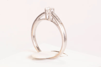 Solitaire Mauboussin "Tu Es Le Sel De Ma Vie" Diamant Or Blanc 18K