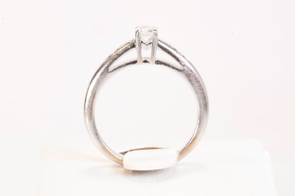 Solitaire Mauboussin "Tu Es Le Sel De Ma Vie" Diamant Or Blanc 18K