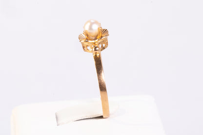 Bague Jonc Or Jaune 18K et Perle de Culture – Motif Floral