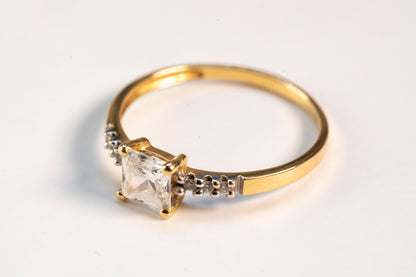 Bague Solitaire Accompagné Or Jaune 9K Taille Princesse