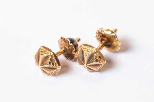 Boucles d'Oreilles clous Biseautées Géométriques Or Jaune 18K