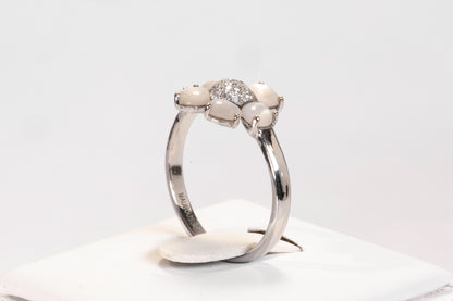 Bague Mauboussin Éternité Tendresse – Or Blanc, Nacre et Diamants