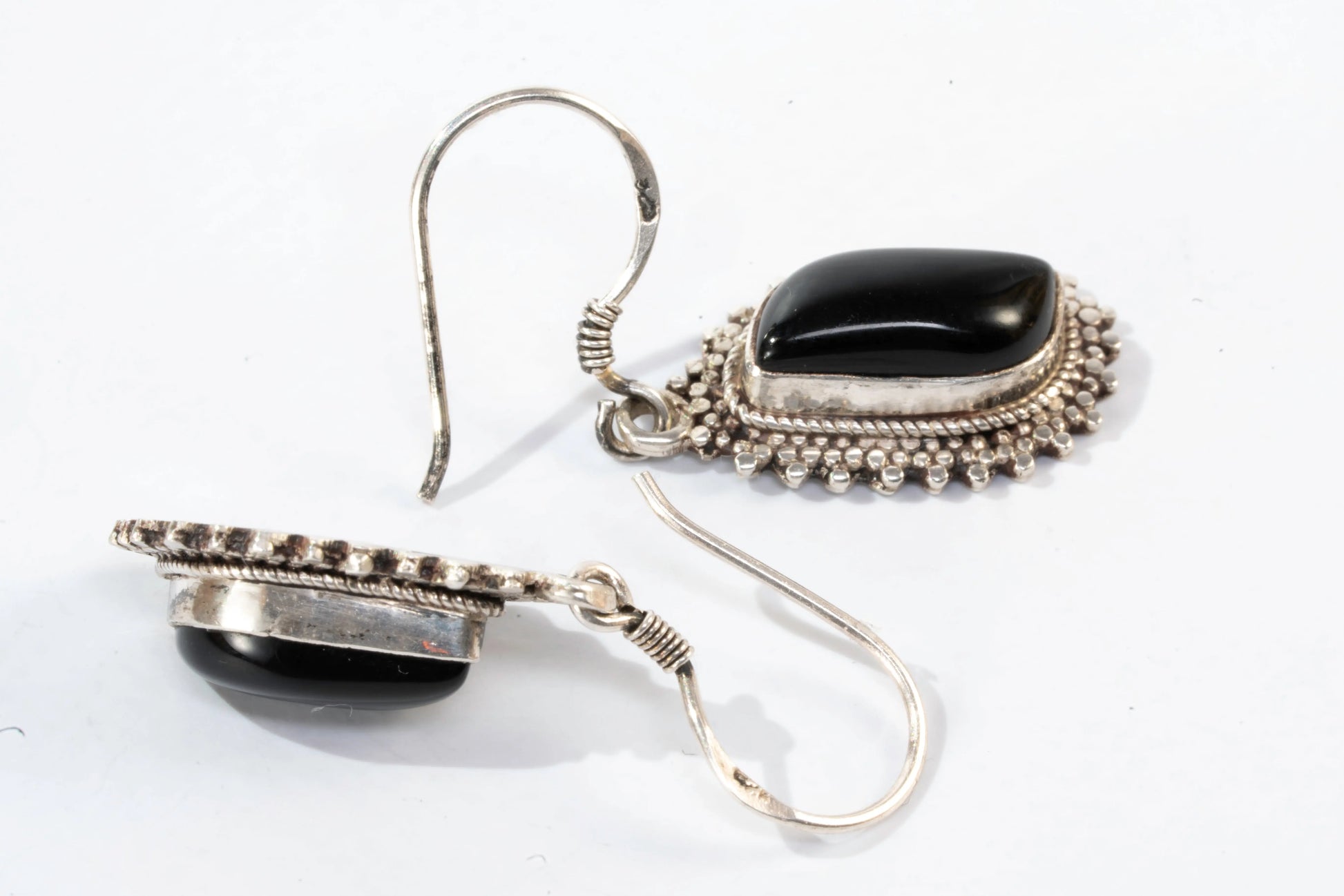 Boucles d'oreilles dormeuses en Argent avec pierres Onyx noires Ma boutique