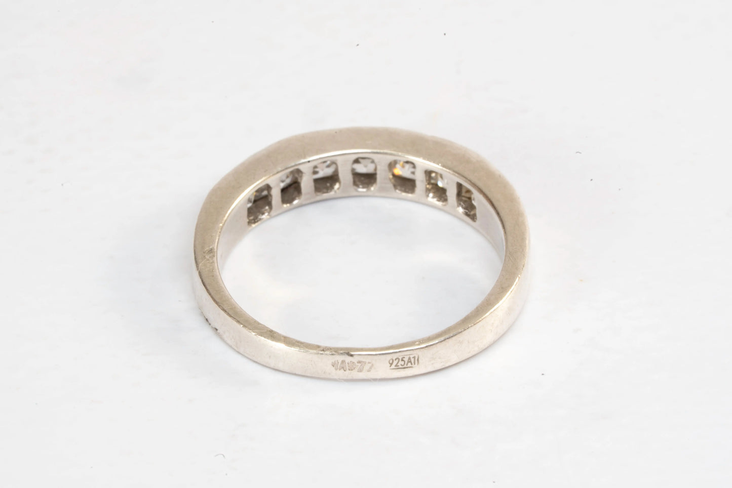 Bague en Argent avec pierres de Zirconium en rangée rectangulaire Ma boutique