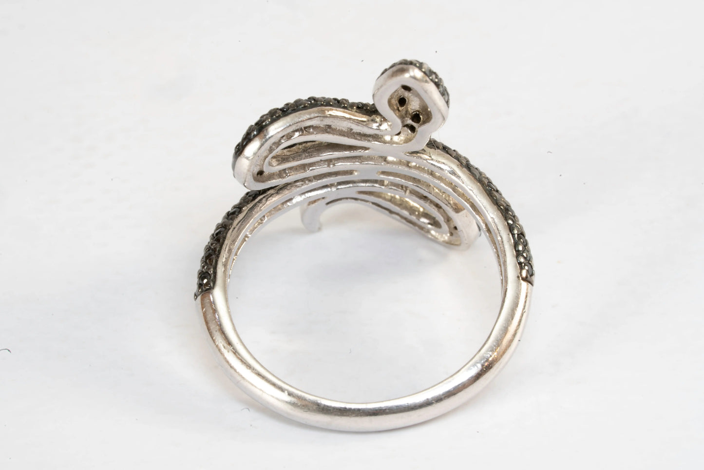 Bague en Argent motif serpent avec pierres de Zirconium noires Ma boutique