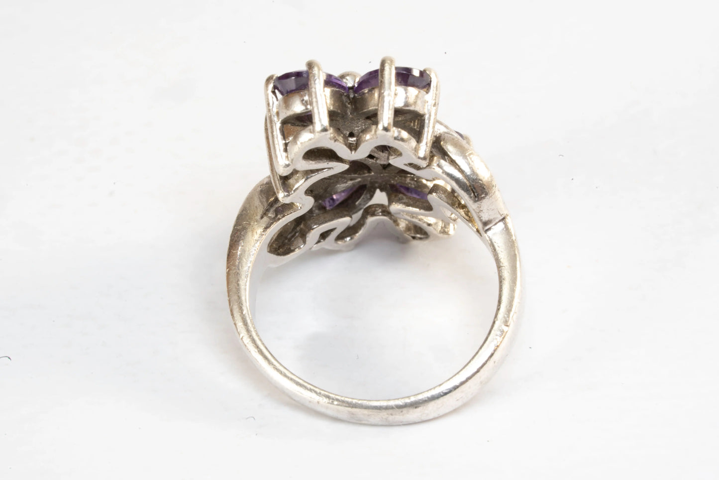 Bague en Argent avec fleurs violettes et pierre de Zirconium le long de l'anneau Ma boutique