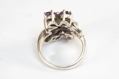 Bague en Argent avec fleurs violettes et pierre de Zirconium le long de l'anneau Ma boutique