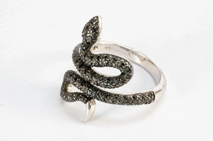 Bague en Argent motif serpent avec pierres de Zirconium noires Ma boutique