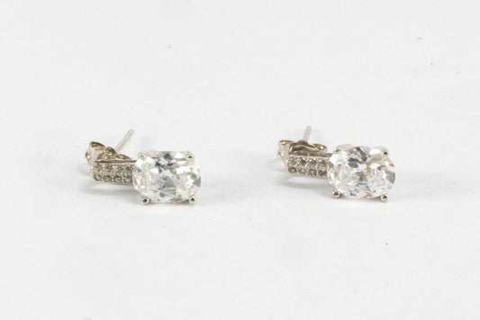 Boucles d'oreilles en Argent avec pierre de Zirconium surmontée de petites pierres de Zirconium Ma boutique