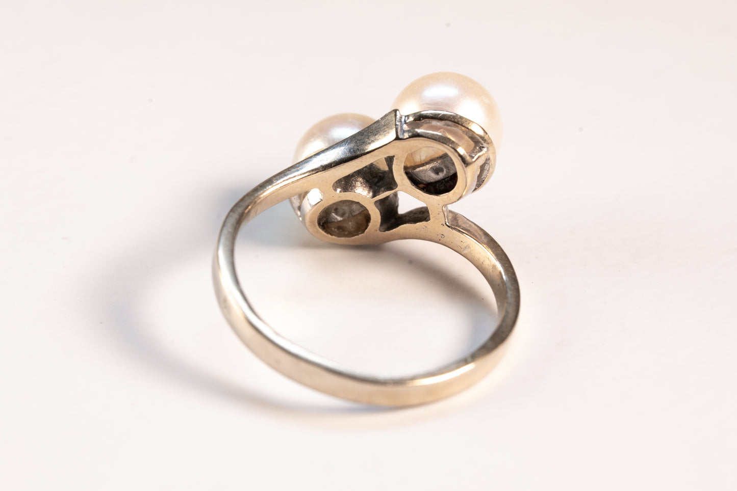 Bague "Toi et Moi" à deux Perles de Culture sur Monture en Or Blanc