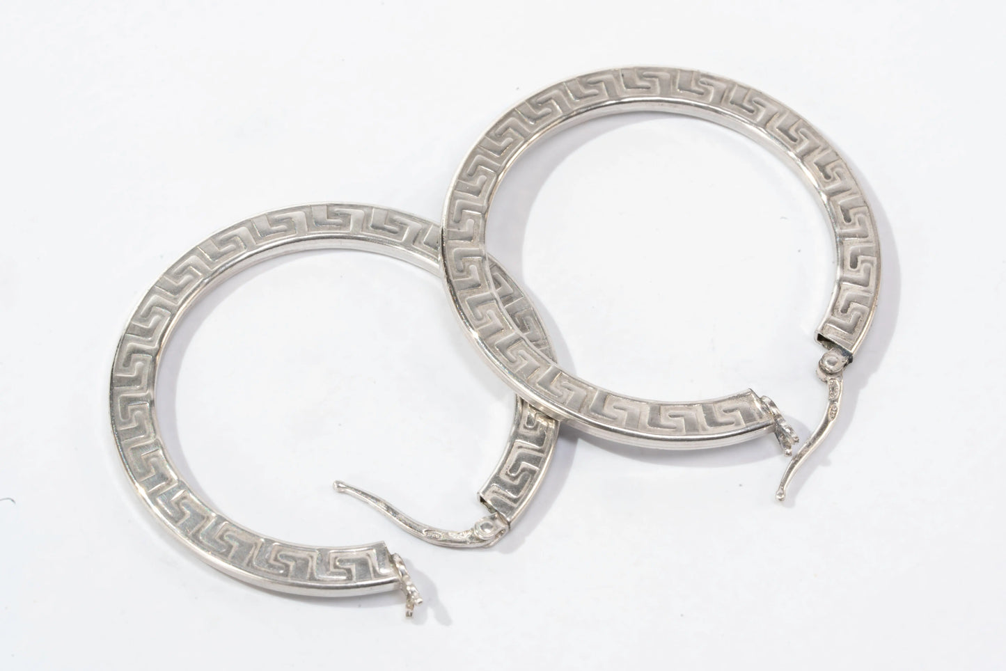 Boucles d'oreilles créoles en Argent forme plate avec motifs Ma boutique