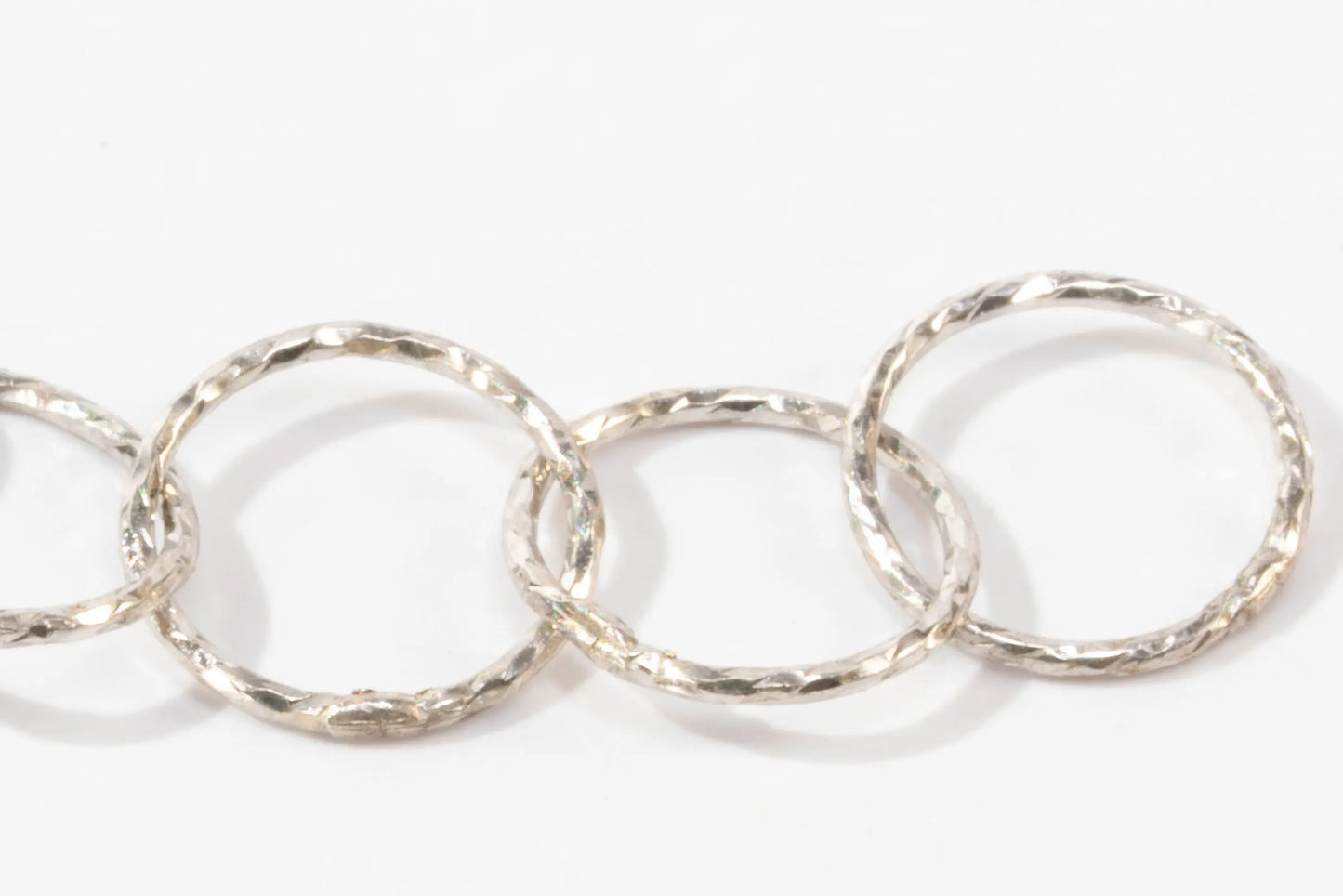 Boucles d'oreilles dormeuses en Argent avec 5 anneaux légèrement marqués Ma boutique