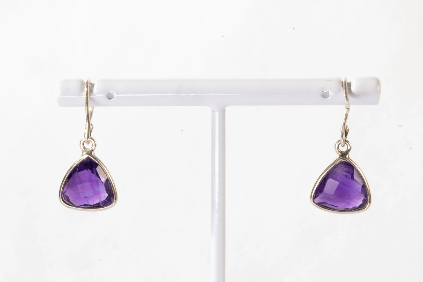 Boucles d'oreilles dormeuses en Argent avec pierres Amethyste en facettes Ma boutique