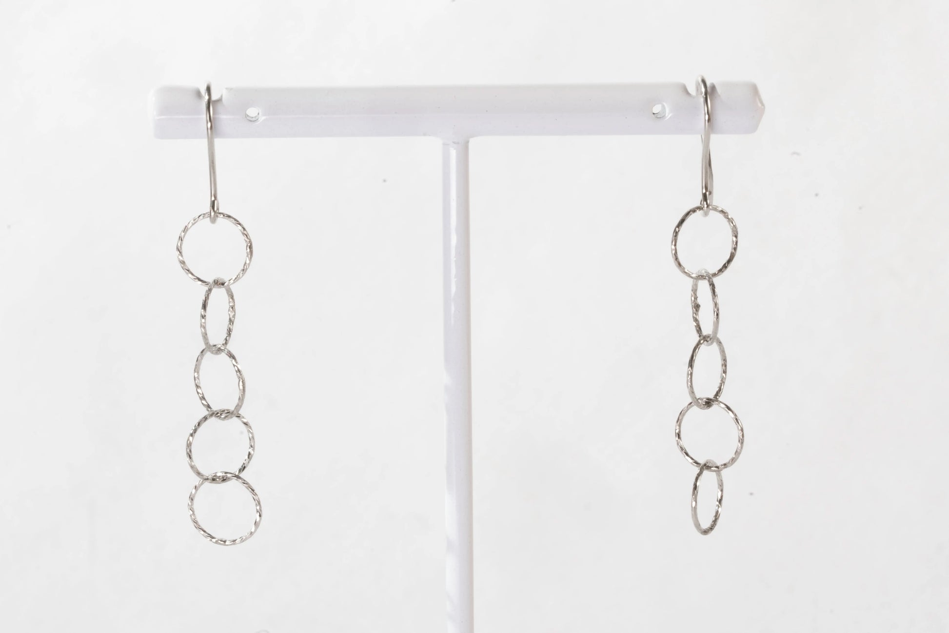 Boucles d'oreilles dormeuses en Argent avec 5 anneaux légèrement marqués Ma boutique