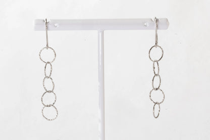 Boucles d'oreilles dormeuses en Argent avec 5 anneaux légèrement marqués Ma boutique