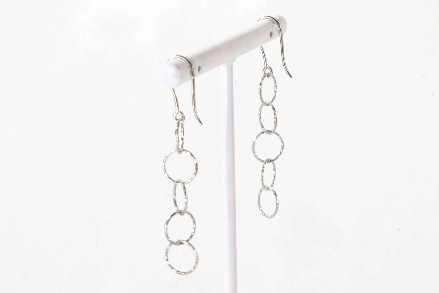 Boucles d'oreilles dormeuses en Argent avec 5 anneaux légèrement marqués Ma boutique