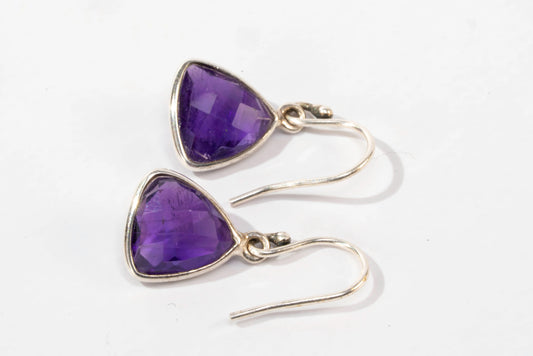 Boucles d'oreilles dormeuses en Argent avec pierres Amethyste en facettes Ma boutique