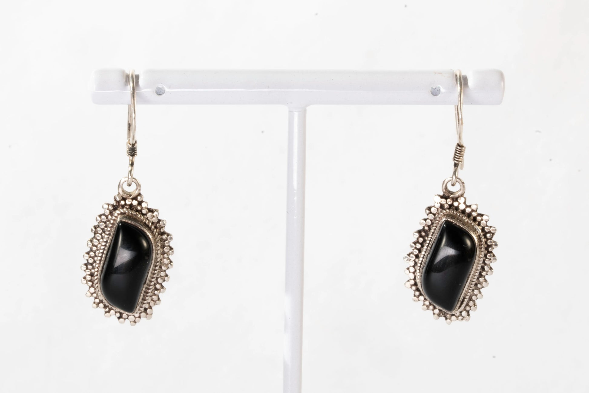 Boucles d'oreilles dormeuses en Argent avec pierres Onyx noires Ma boutique