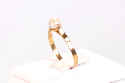 Bague Solitaire Perle de Culture Monture Classique Or 18K