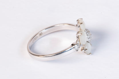 Bague Mauboussin Éternité Tendresse – Or Blanc, Nacre et Diamants