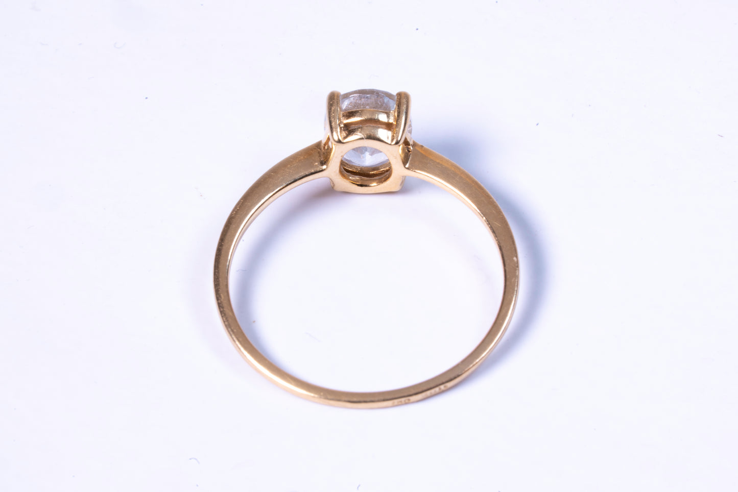 Solitaire Or Jaune 18K et Aigue-Marine Ovale