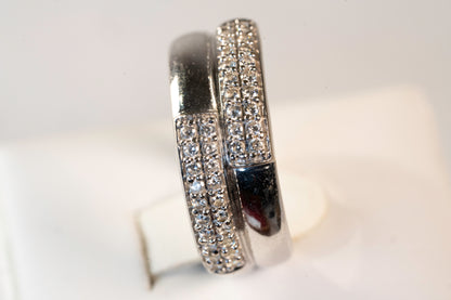 Bague Croisée Or Blanc Pavage Oxydes de Zirconium