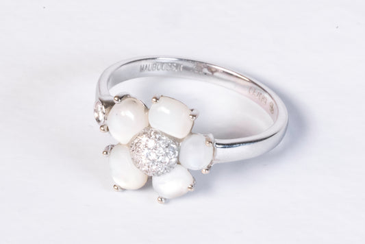 Bague Mauboussin Éternité Tendresse – Or Blanc, Nacre et Diamants