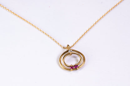 Collier Pendentif Cercles Entrelacés en Or 18k, Rubis et Diamant