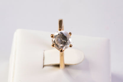 Bague Solitaire en Plaqué Or Jaune et Oxyde de Zirconium sur Chaton Élevé