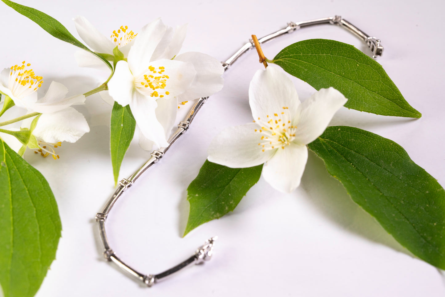 Bracelet Bâtons Or Blanc 18k et Diamants, Double Sécurité Huit