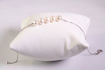 Bracelet Argent et Cinq Perles de Culture Rondes Blanches