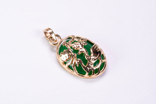 Pendentif Oval en plaqué or et Cabochon de Jade Vert