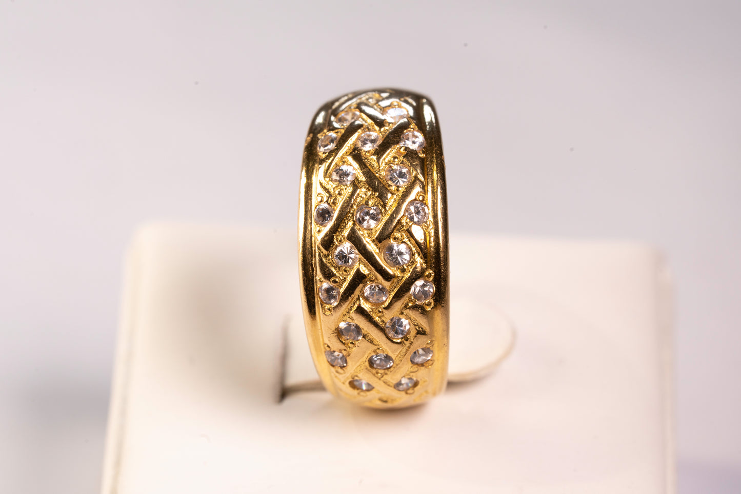 Bague Or Jaune 18K et Oxydes de Zirconium
